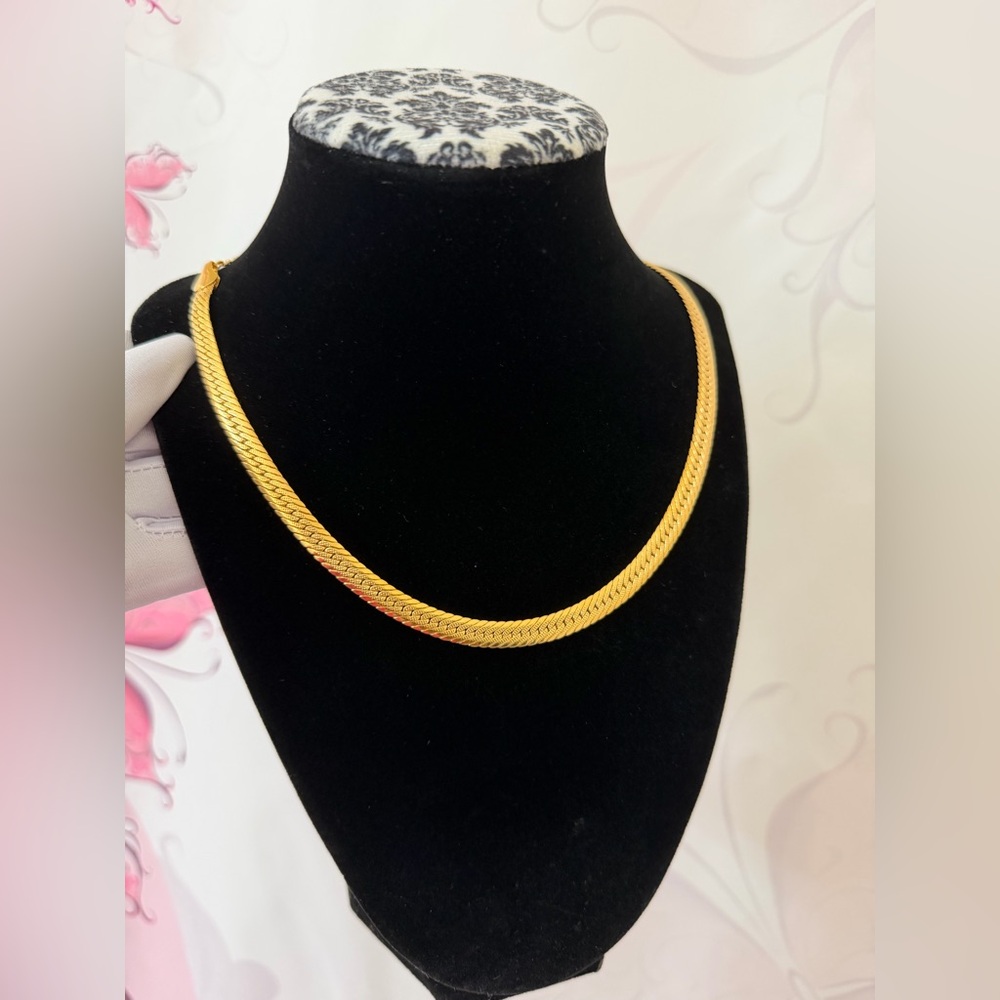 MAYAMAR 24K GOLD TONE NECKLACE - Picture 6 of 9